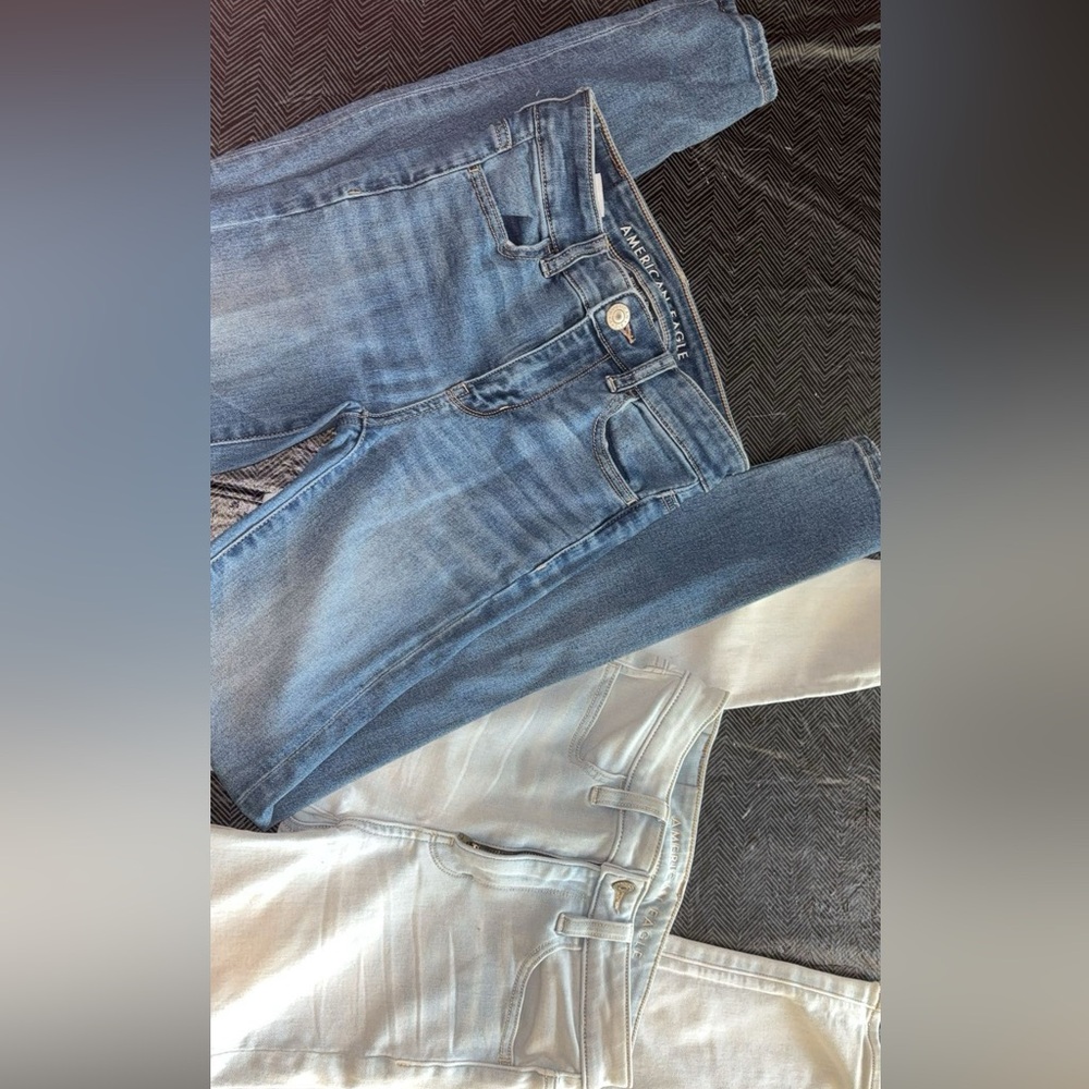 Barely worn American Eagle jeans, size 0